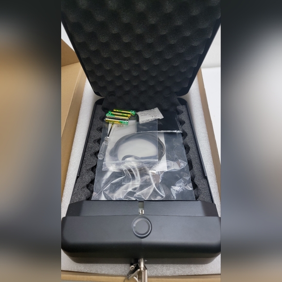 Holewar Biometric Safe, Portable Fingerprint Lock Box - Picture 11 of 12